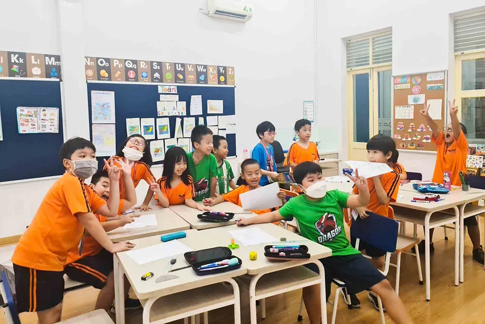 truong quoc te tesla G3 homeroom 1