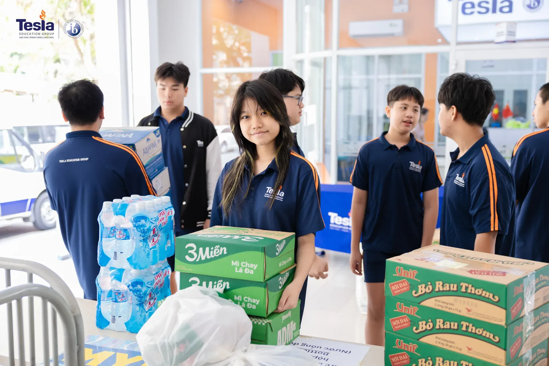 20251128_MYP-students-support-charity-001.jpg