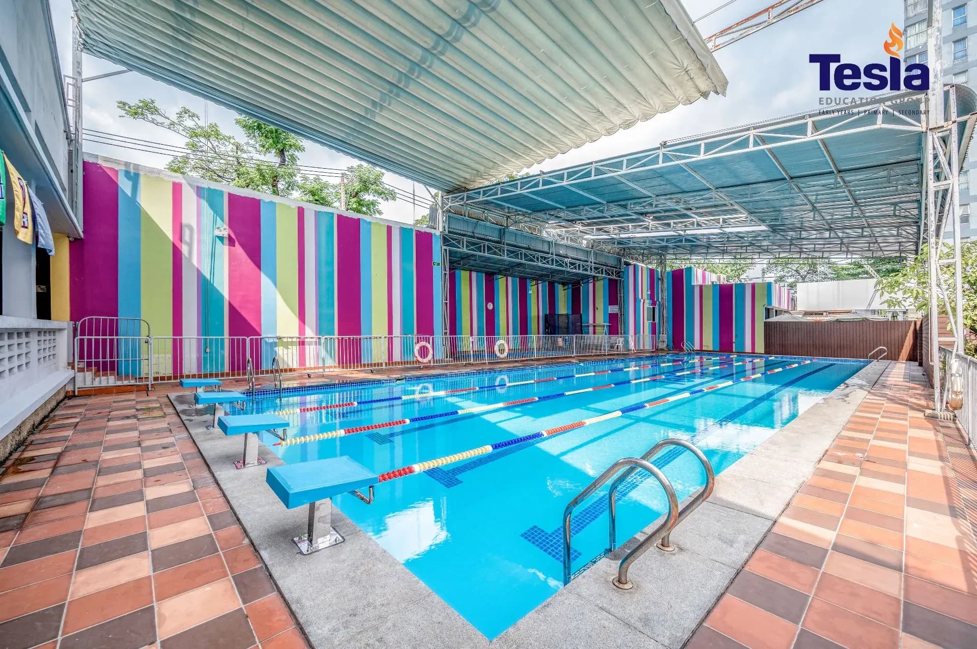 swimming-pool-tesla-education